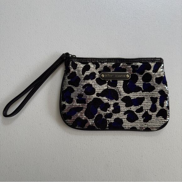 Betsey Johnson Wristlet Zipper Sequins Felt Animal Print Bag Inside Pocket Logo - Picture 11 of 11